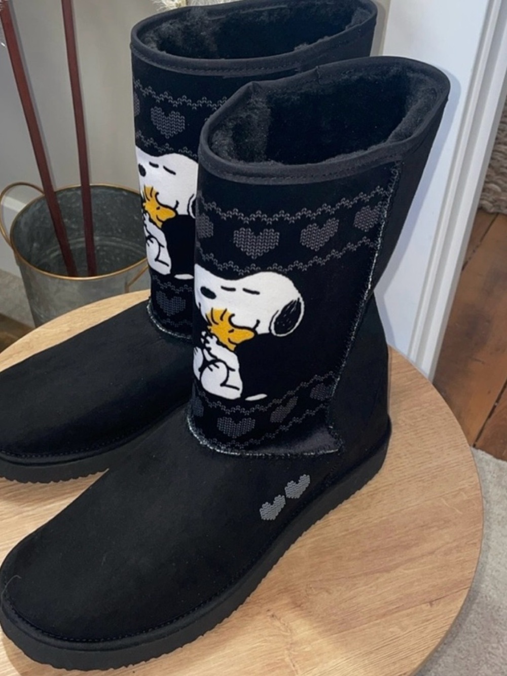 The Bradford Exchange Black Snoopy & Woodstock Cozy Boots
